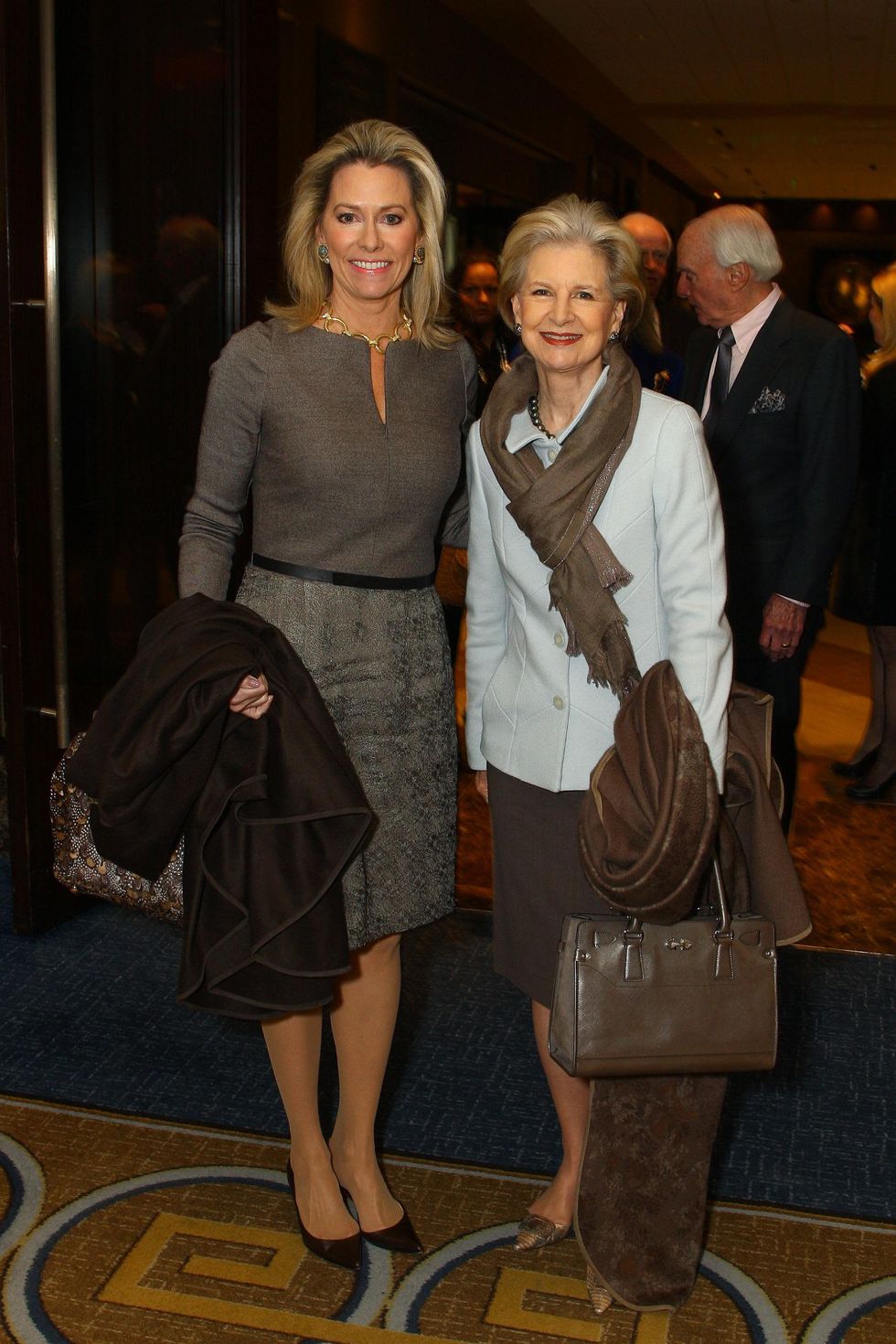 Sarah Perot, Caren Prothro