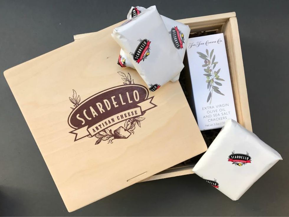 Scardello cheese gift box