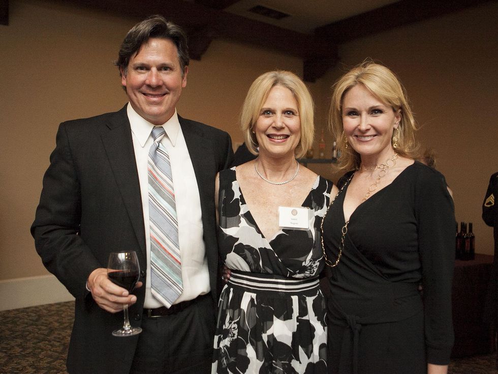 Scott Mary, Elizabeth Canon, Jamie Nugent, Helping Heroes