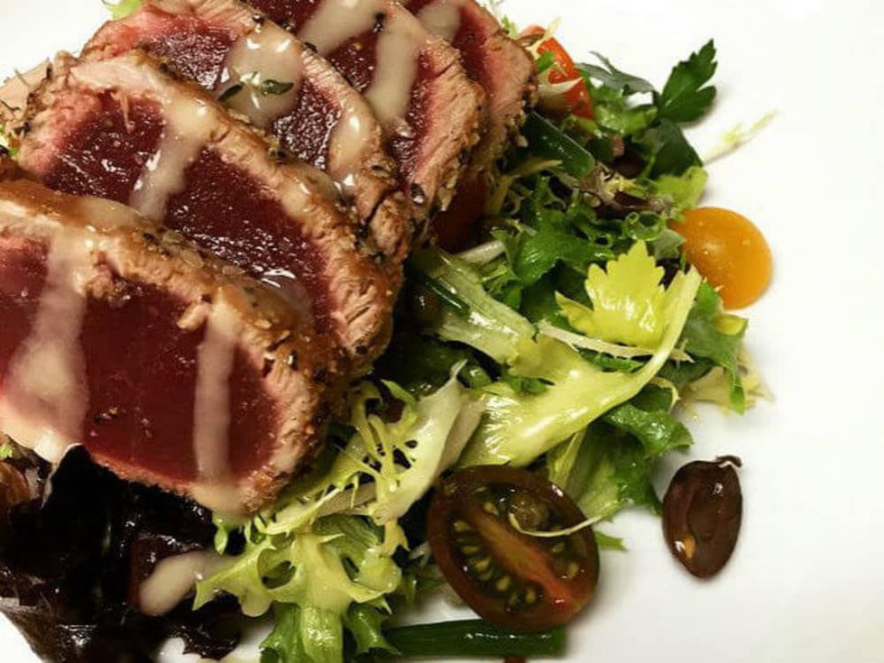 Seared tuna at Preston Hollow Grill in Dallas