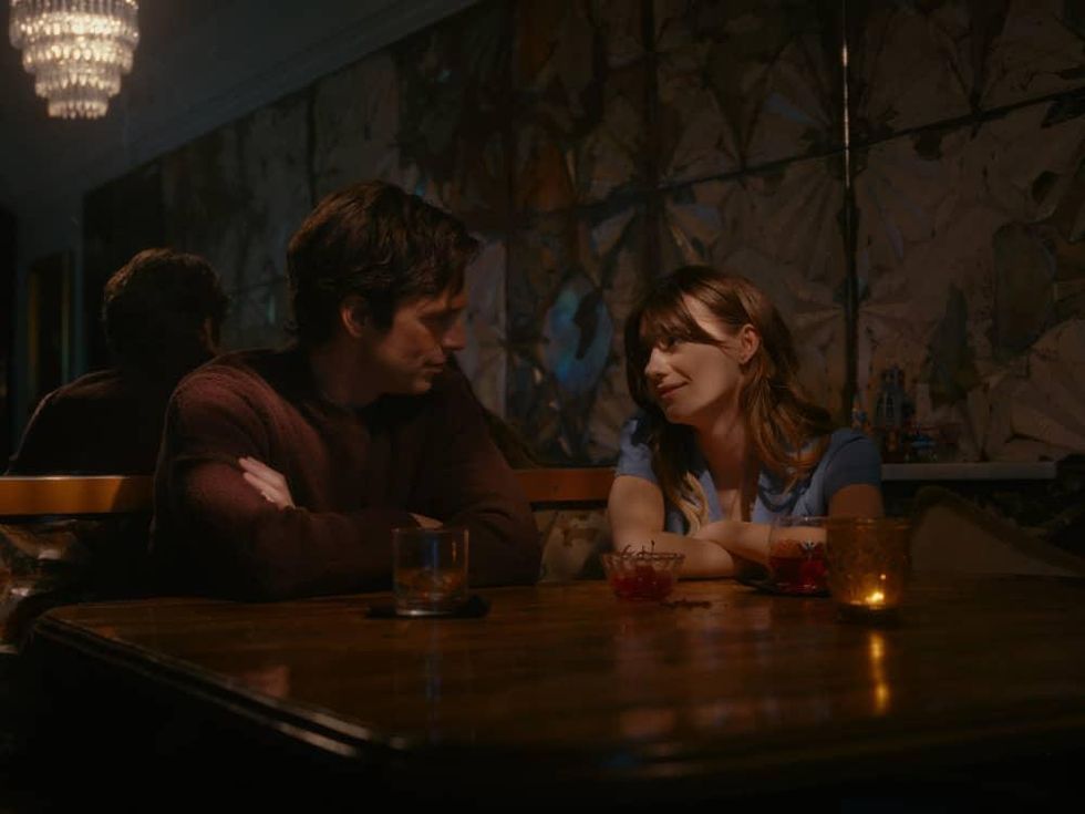 Sebastian Stan and Daisy Edgar-Jones in Fresh