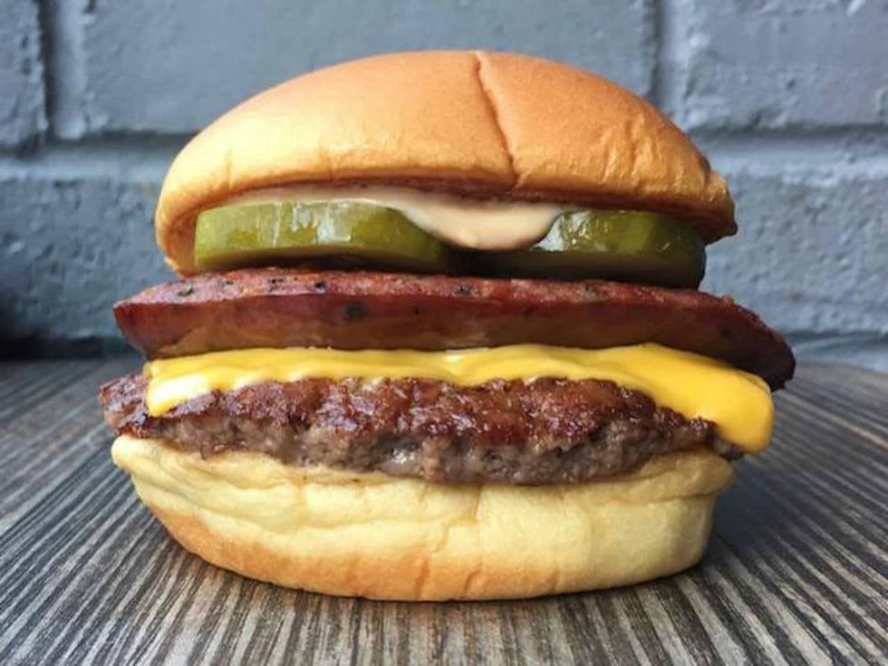 Shake Shack_Austin_Lockhart Link Burger_2015