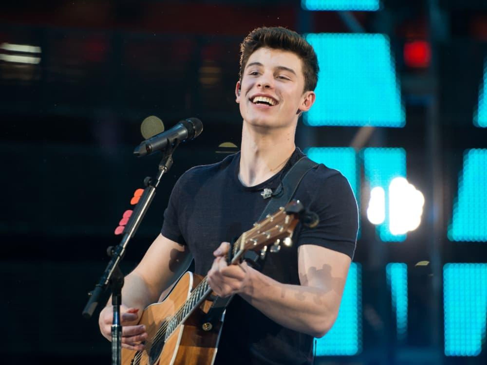 Shawn Mendes at Rodeo