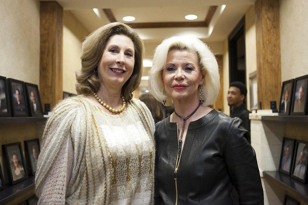 Sidney Powell, Tanya Roberts