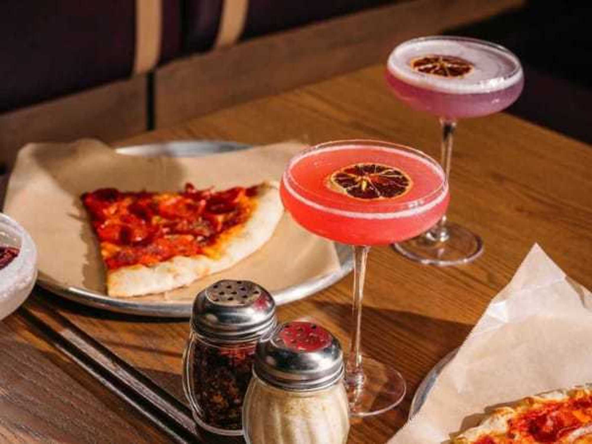 Slice pizza Poco Fiasco