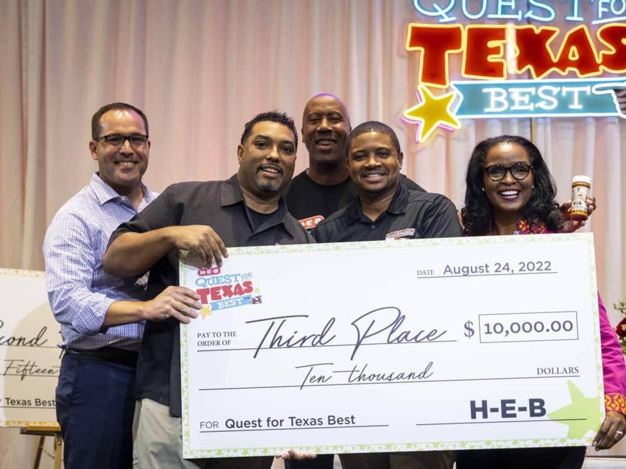 Smokey John's H-E-B quest winner