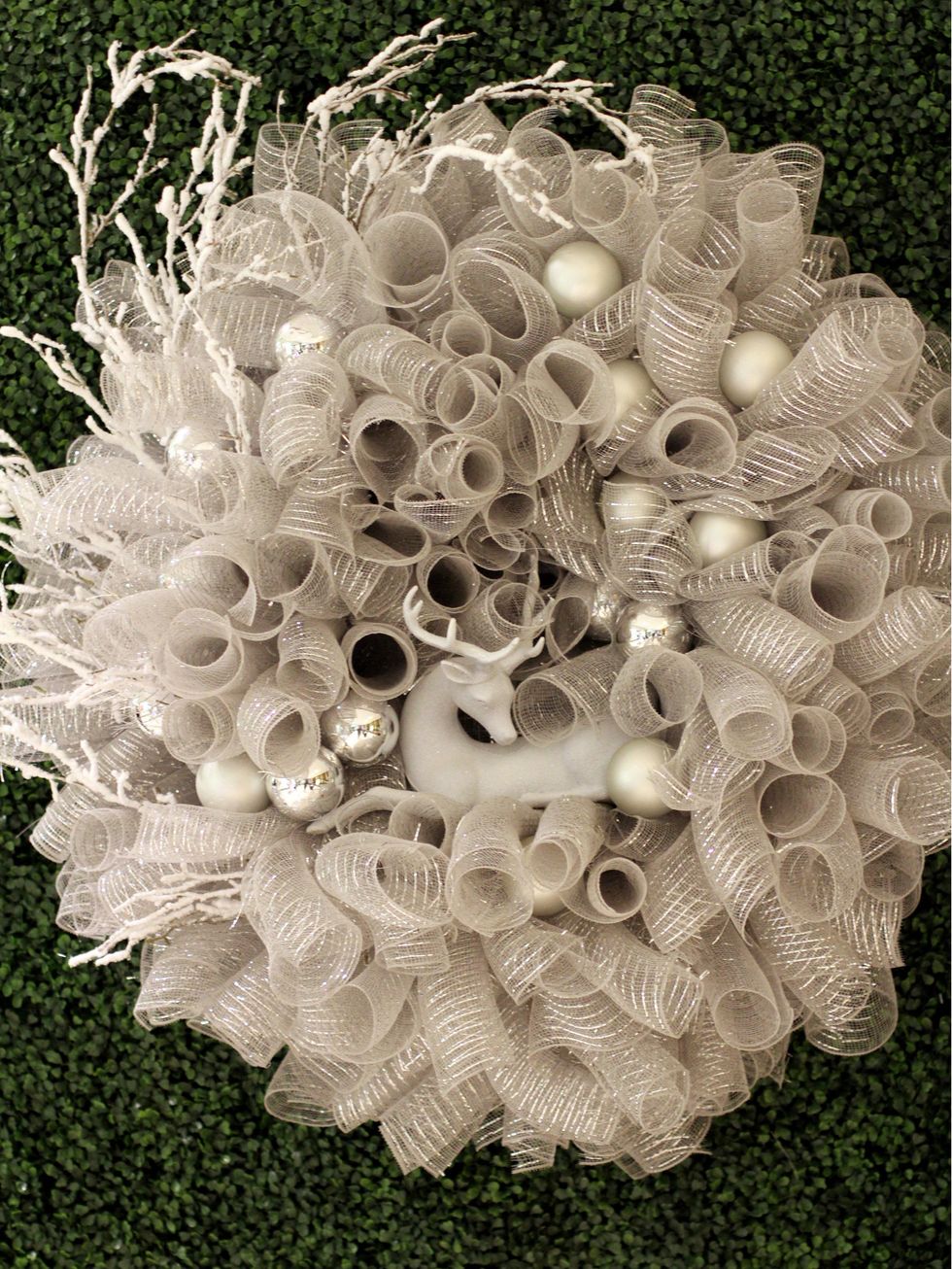 Society Pet Sitter, DIFFA Wreaths