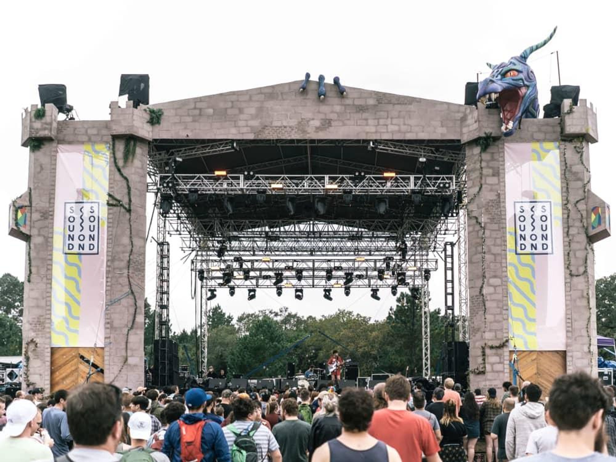 Sound on Sound Fest 2016 Dragon's Lair Stage