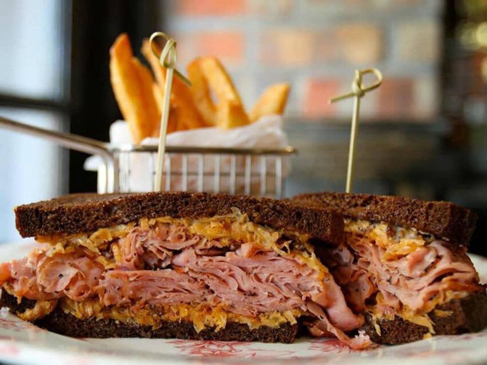 Standard Pour bar food