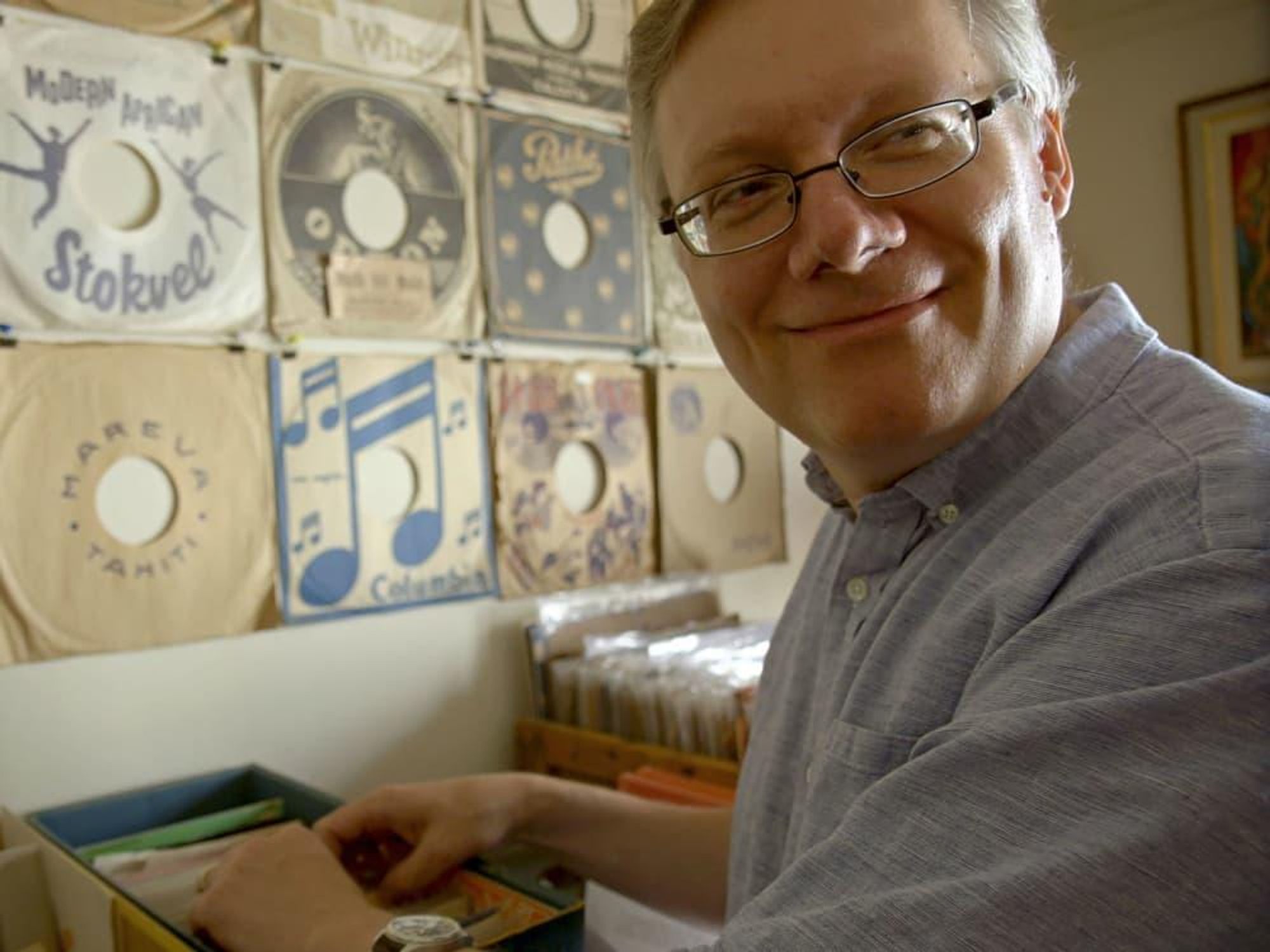 Steve Young in Bathtubs Over Broadway