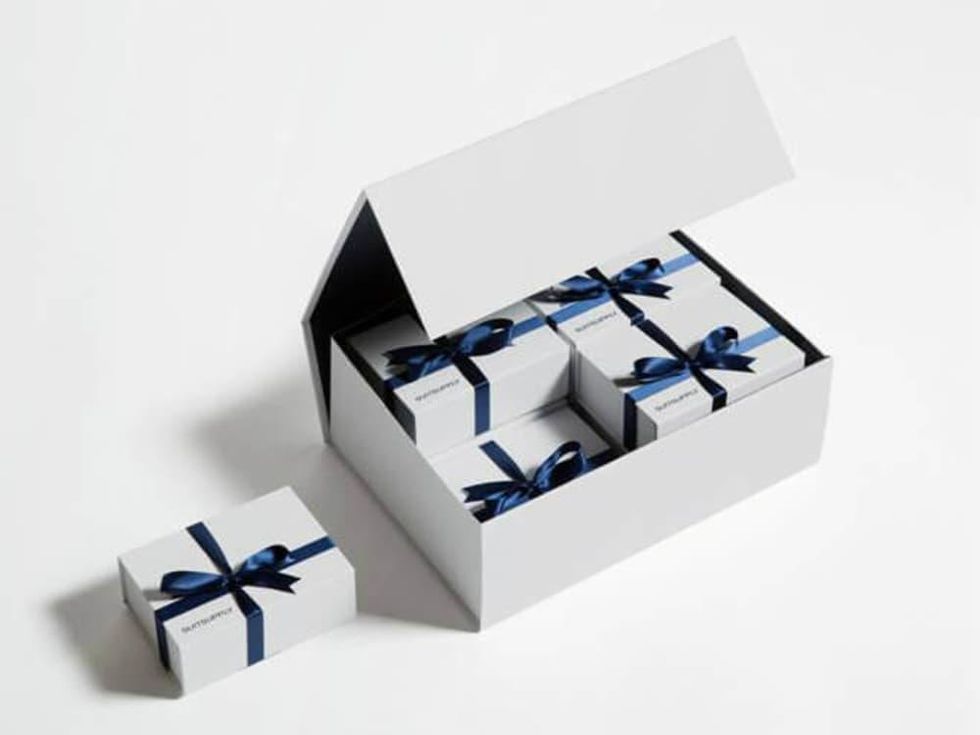 suitsupply mystery box