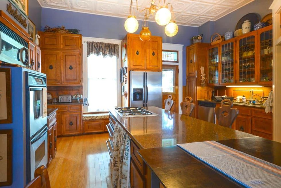 Taylor Mansion Estate and Crystal Ballroom