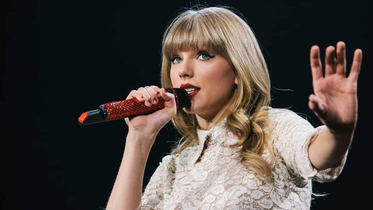 Taylor Swift close up