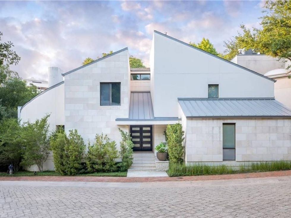 Terence Newman home, 2817 Park Bridge Ct.