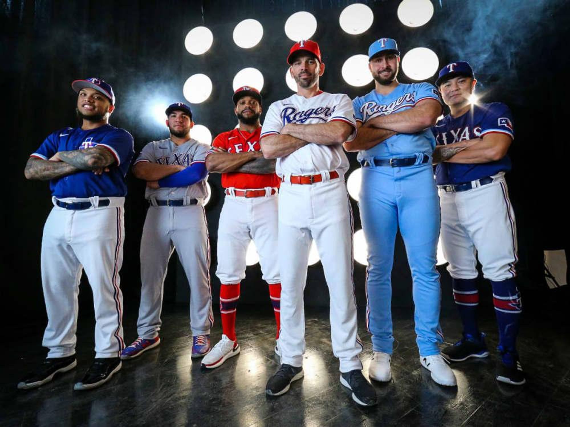 Texas Rangers uniforms