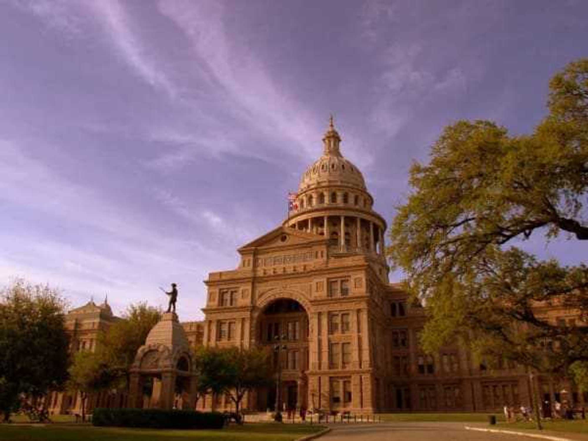 Texas State Capitol in Austin at dusk