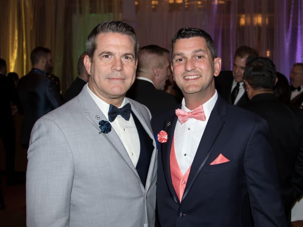 Thomas Bayer, Greg Ruvolo