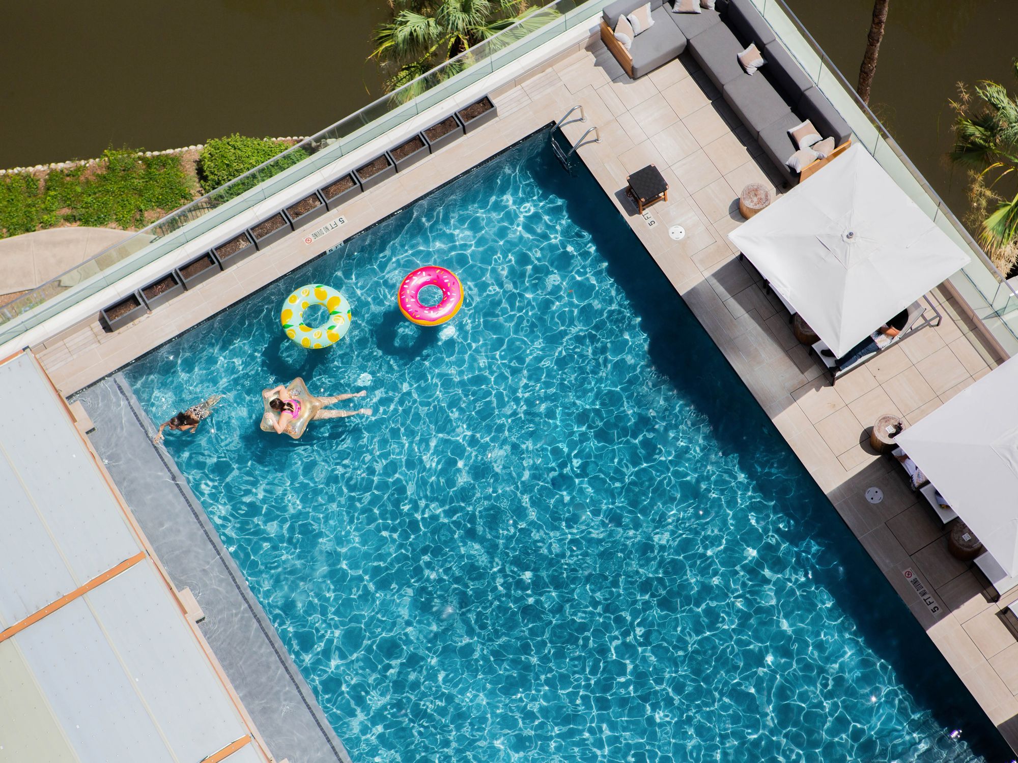 Thompson San Antonio - Riverwalk, Cenote Pool Deck