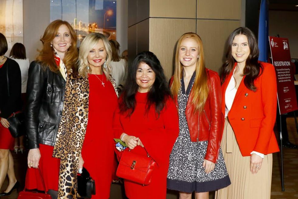 Tiffany Divis, Lisa Cooley, Nancy Gopez, Ciara Cooley, Bela Cooley