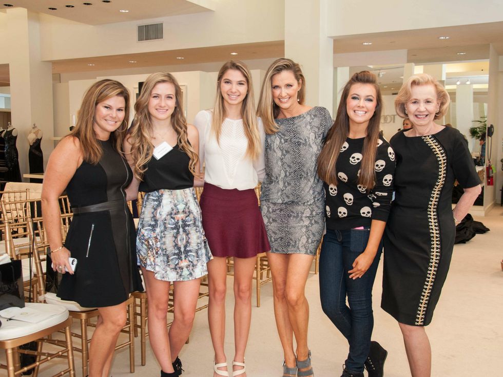 Tootsies, Esteem Fashion Show