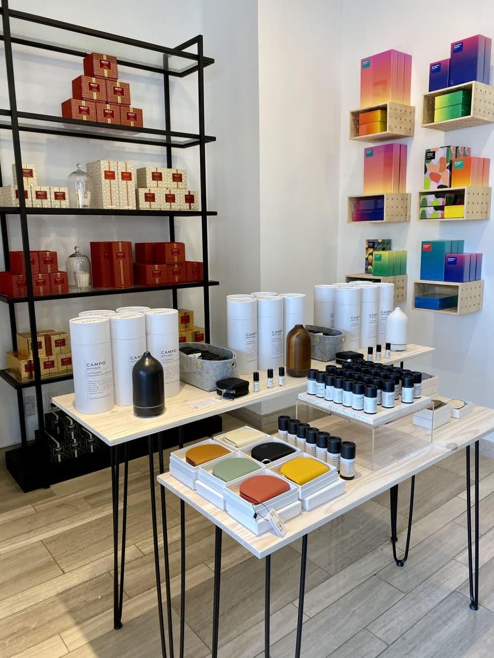 Tootsies holiday gift shop