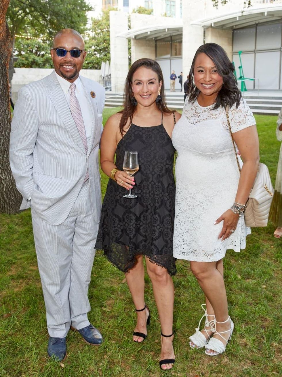 Tr\u00e9 Black, Clarisa Lindenmeyer, Lauren Black