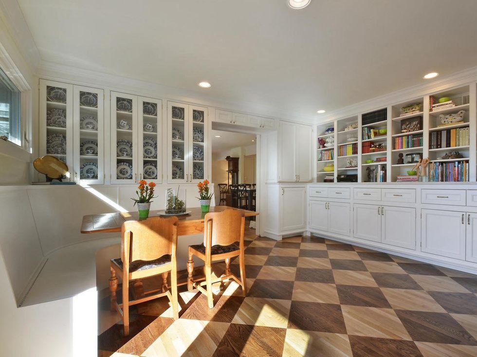 Tyson Cole Family Room 1009 The High Road