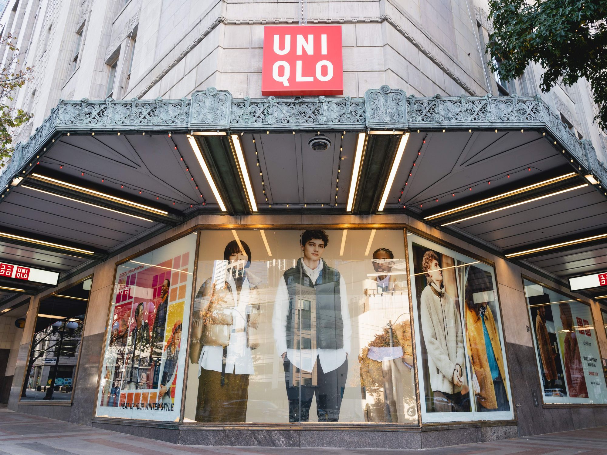Uniqlo's front facade at Seattle's Pine Street location.