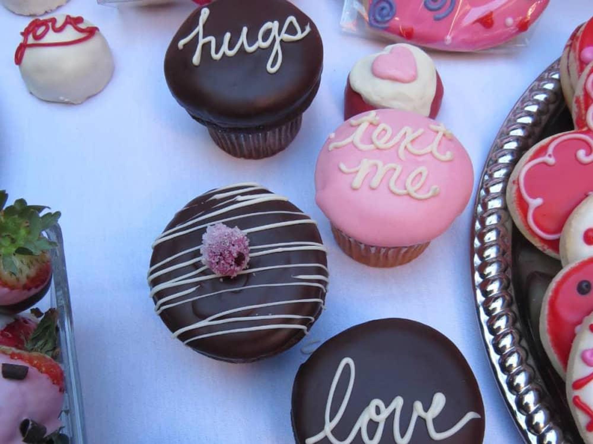 Valentine's Day cupcakes from Bread Winners