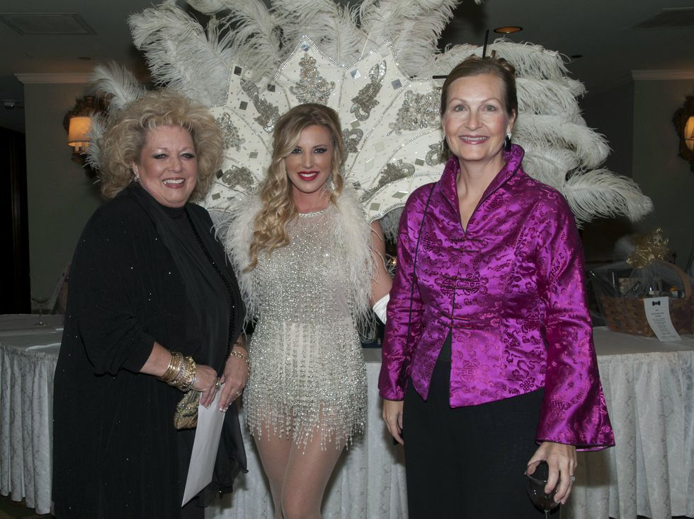 Vickie Thompson, Amber Stuckey (Bond Girl), Lisa Sievers (Gala Chair)