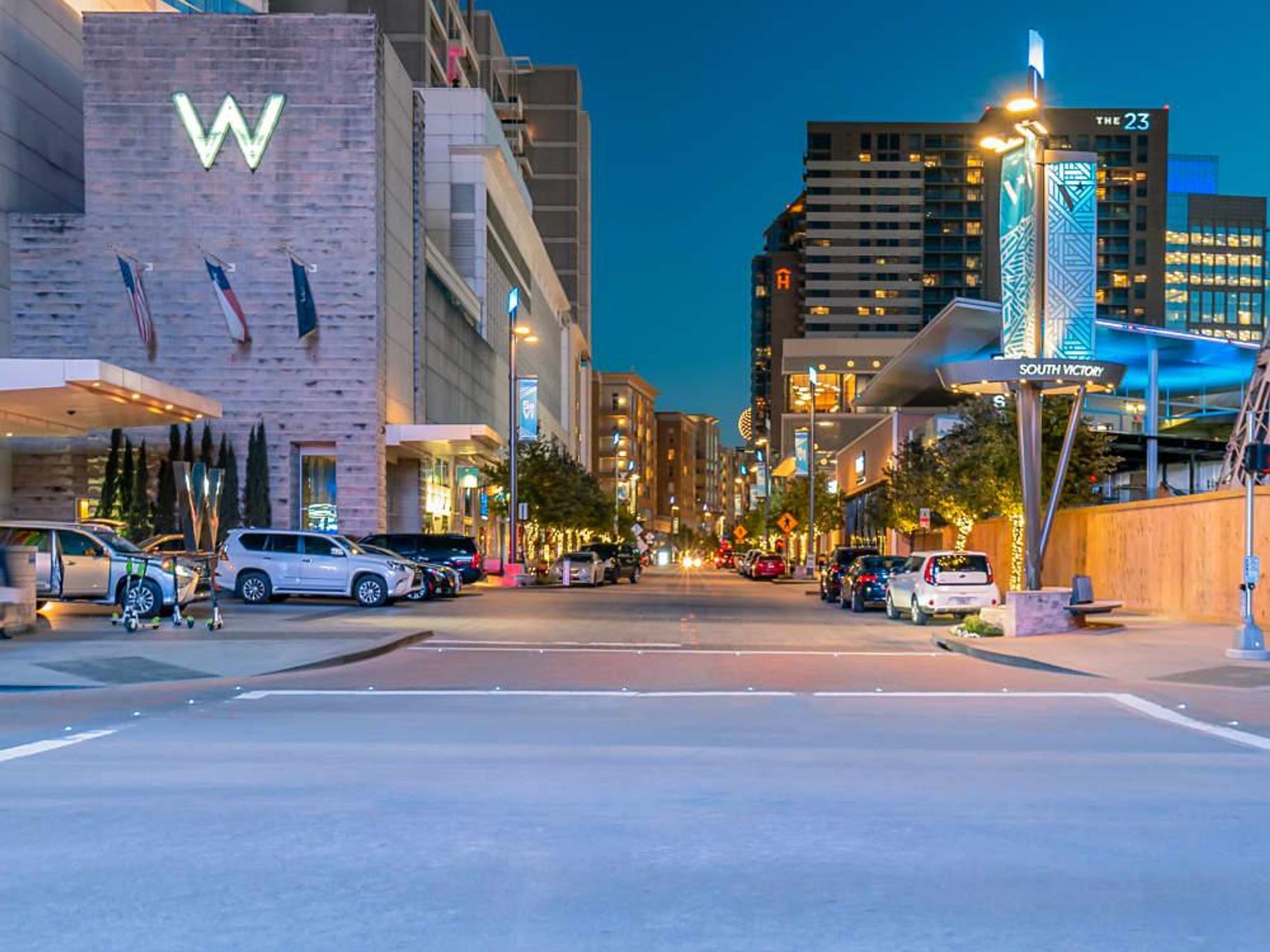 Victory Park, Dallas, night life