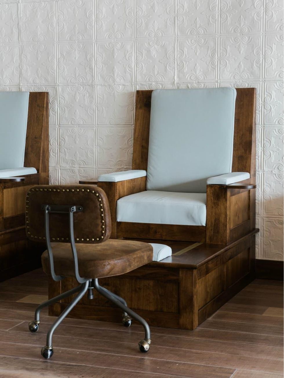 Vivian's Boutique Spa pedicure chair