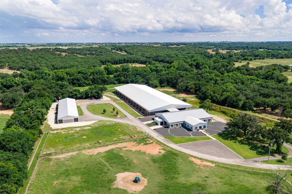 Walnut Creek Horse Farm facilities