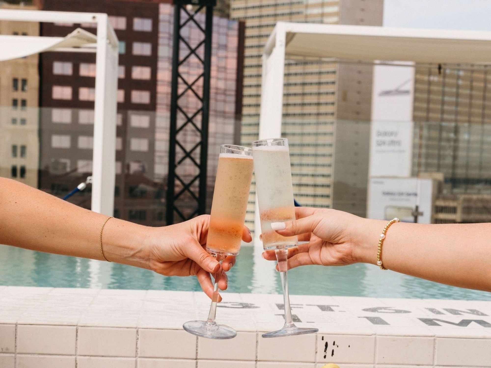 Waterproof champagne