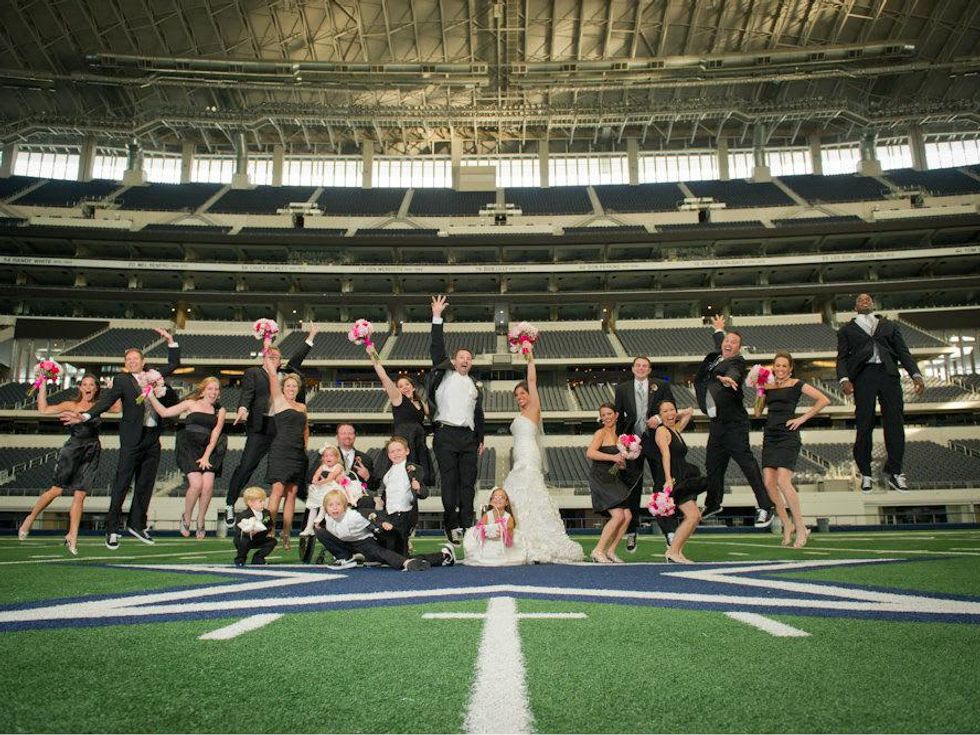 Dallas Cowboys Enter through Tunnel at underground Miller Lite Bar field  level at AT&T Stadium! 