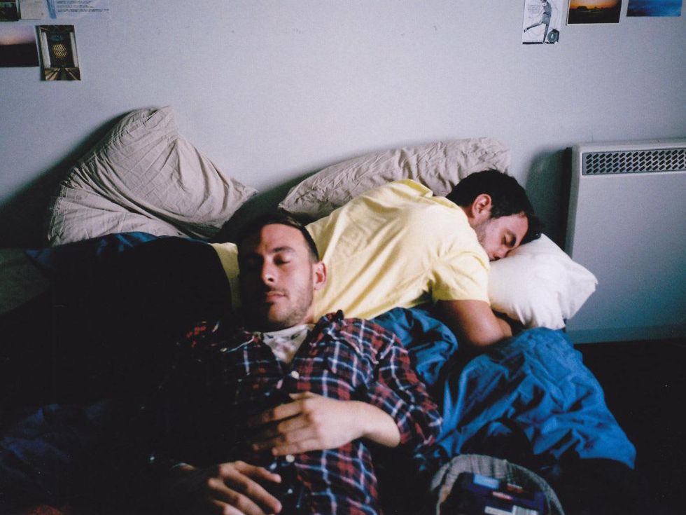 Weekend, Tom Cullen, Chris New