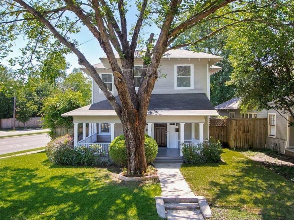 Winnetka Heights Home for Sale