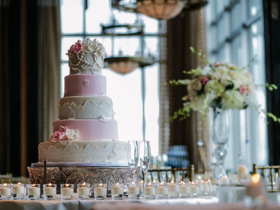 Wonderful Weddings Thai and Hoa bride's cake