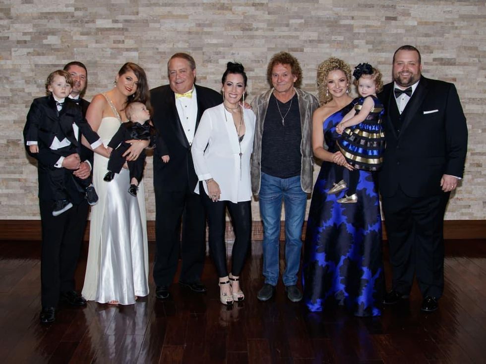 Wynne family with Starship