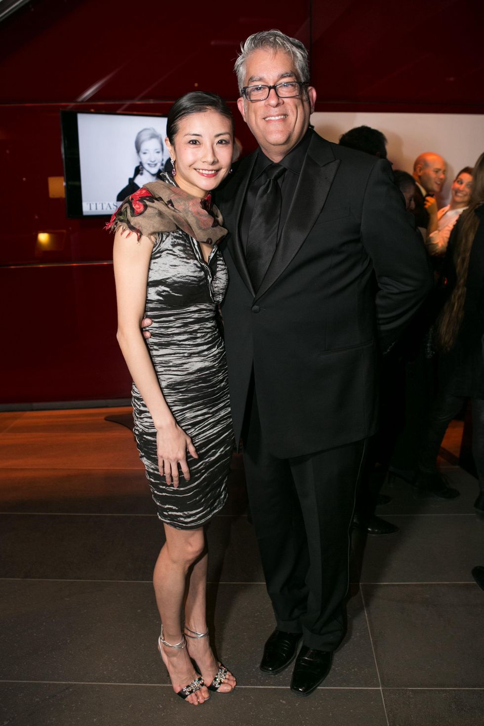 Yuan Yuan Tan, Charles Santos